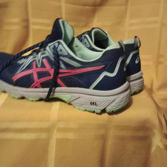 Asics Gel-Venture 8 trail running sho, size Womens 10 - Picture 3 of 4